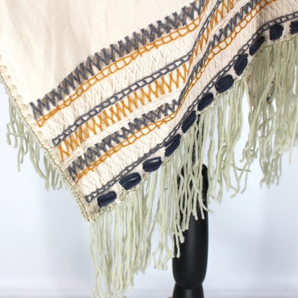 Johnny Was Biya Cream Aro Cotton Linen Embroidered Poncho Wrap Fringe Trim S NEW - Picture 3 of 9